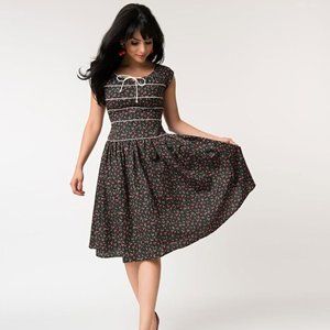 Unique Vintage 1940s Style Black Cherry Jeanie